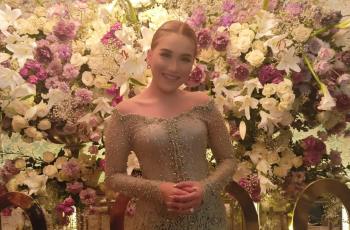 Ayu Ting Ting Tak Dibolehkan Guyur Air ke Adik di Acara Siraman