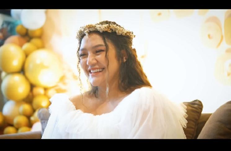 Siti Badriah Ungkap Jenis Kelamin Anak. (Instagram/sitibadriahh/tw.weddingg)