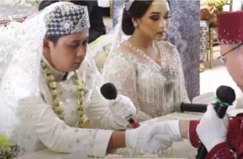 5 Potret Pernikahan Adik Ayu Ting Ting, Disiarkan Live di YouTube