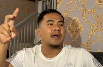 Saipul Jamil Banting Setir Jadi Tukang Cukur, Wajah Tertekan Pelanggan Disorot: Awas Kepalanya Hancur