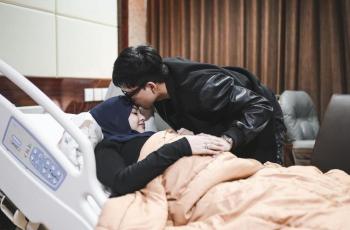Sudah Lahir, Atta Halilintar Langsung Pamer Foto Anak Pertamanya dengan Aurel Hermansyah