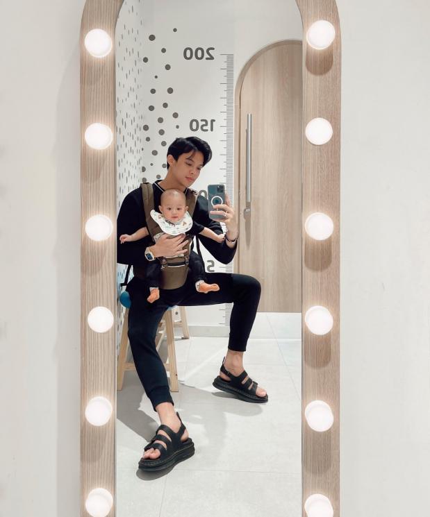 Potret Baby Shaka Anak Dinda Hauw dan Rey Mbayang. (Instagram/@rey_mbayang)