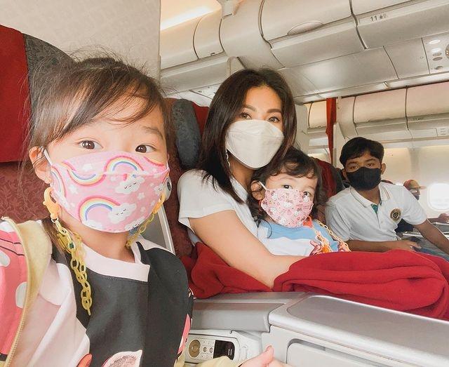 Potret Sarwendah Liburan Bareng Anak di Bali. (Instagram/sarwendah92) 