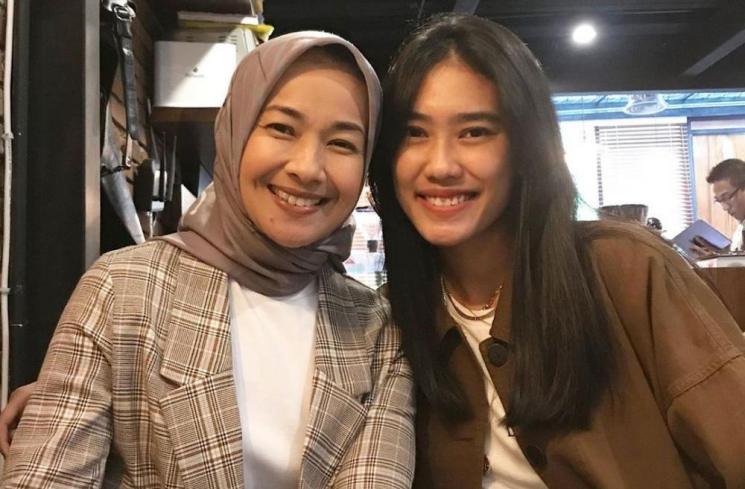 Artis keponakan seleb (Instagram/@arohali)