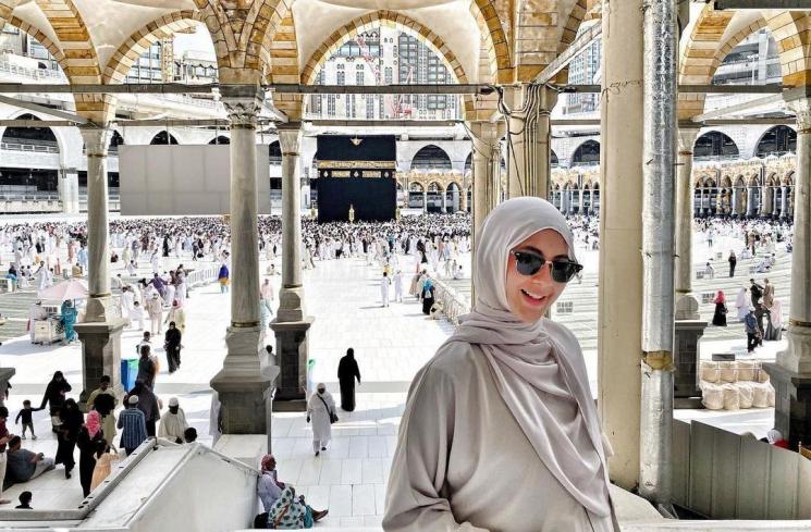 Pesona Paula Verhoeven Berhijab (Instagram/@paula_verhoeven)