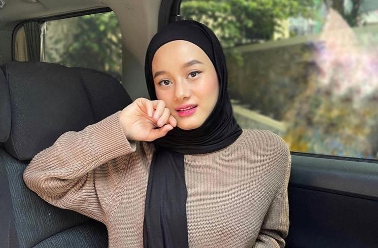 Artis Tolak Syuting Karena Disuruh Lepas Hijab (instagram/@dindahw)
