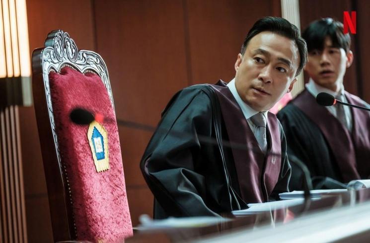 Potret Kim Moo Yeol di Juvenile Justice (Instagram/@netflixkr)