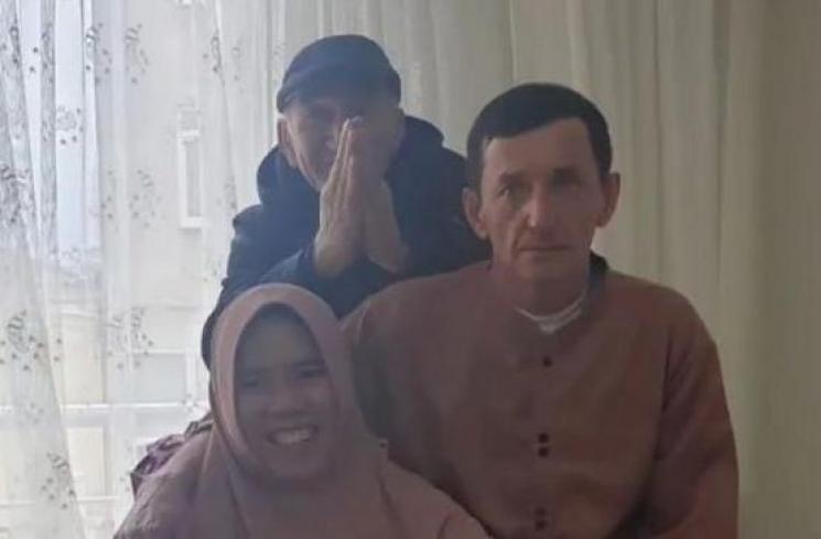 Rohimah dan suami barunya, Zeki Bayrak Iskander [Instagram]