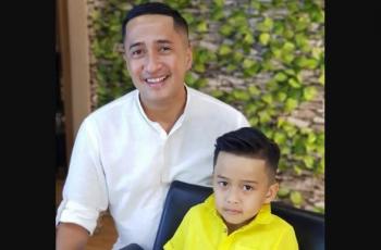 Irfan Hakim Curhat Putranya Mendadak Sedih saat Pulang Salat Jumat, Alasannya Bikin Mewek