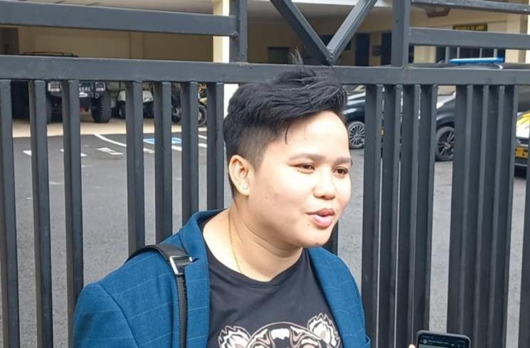 Kakak angkat Ayu Aulia, Ade Ratna Sari. [MataMata.comAdiyoga Priyambodo]