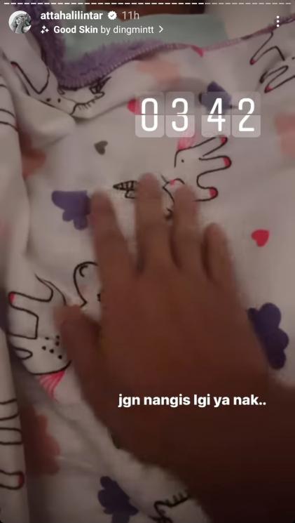 Momen Atta Halilintar Momong Anak (instagram/@attahalilintar)