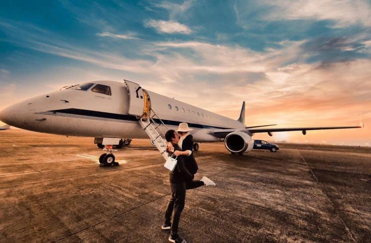 Potret Mesra Syahrini dan Reino Barack. (Instagram/@princessyahrini)