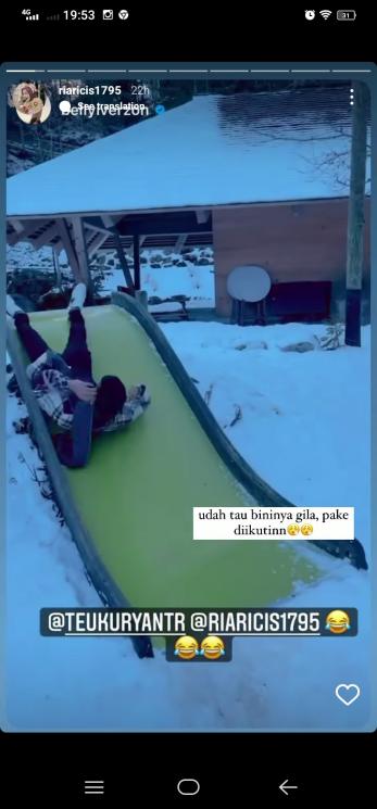 Potret Ria Ricis dan Teuku Ryan di Swiss. (Instagram/@riaricis1795)