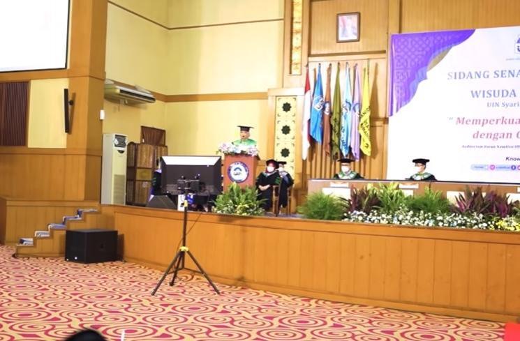 Potret Arafah Rianti Wisuda (YouTube/Arafah Rianti)