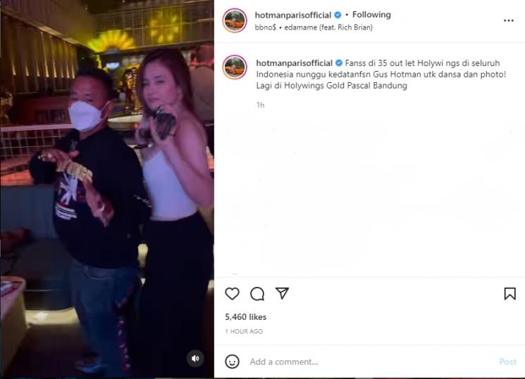 Hotman Paris bersama asisten pribadinya yang ke-15. (Instagram/hotmanparisofficial)
