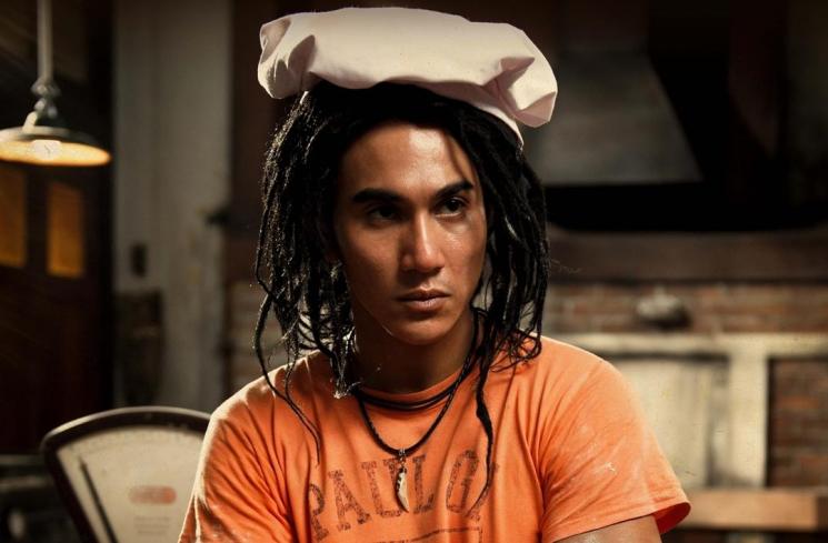 Artis Tampil dengan Rambut Gimbal (instagram/@vinogbastian__)