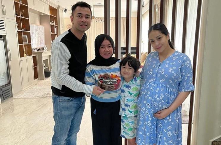 Potret Kedekatan Artis dan ART. (Instagram/@shela_lala96)