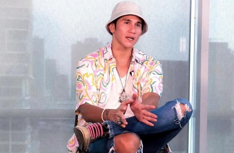 Aktor Indonesia Ulang Tahun Bulan Maret. (Instagram/@vinogbastian__)