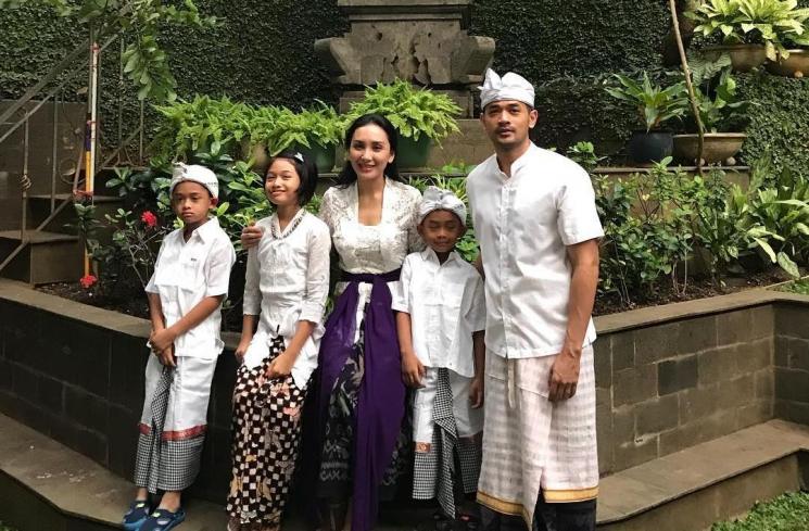 Artis Indonesia Rayakan Nyepi (instagram/@oks_antara)