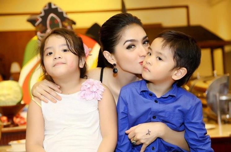 Potret Lovely Anak Angel Karamoy (instagram/@realangelkaramoy/@lovelyrum/@steven_rum911)