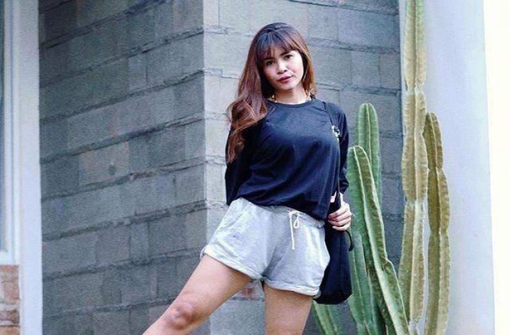 Adu Gaya Aurel Hermansyah dan Kartika. (Instagram/kartikawijaksana)