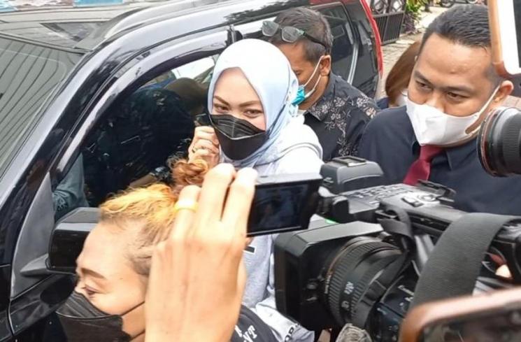 Angelina Sondakh di Bapas Kelas I Jakarta Selatan, Jumat (4/3/2022). (Matamata.com/Adiyoga Priyambodo)