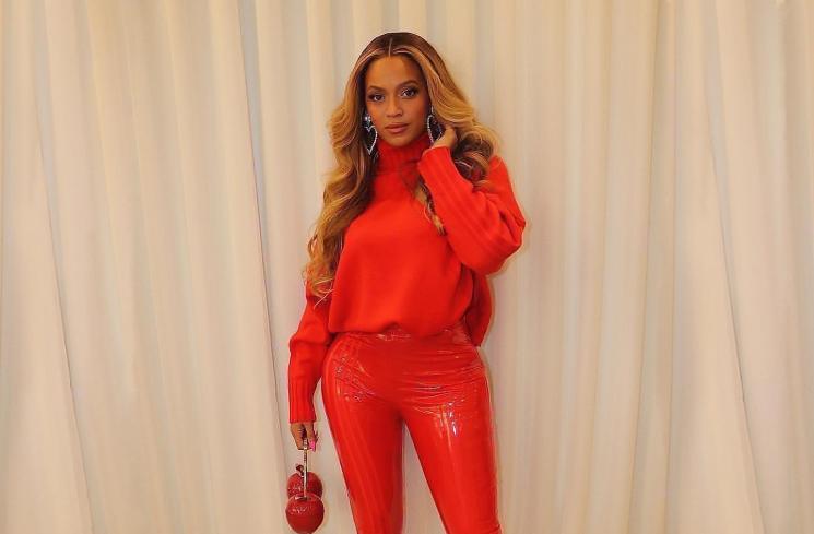 Artis dapat kado mewah dari pasangan usai melahirkan (Instagram/@beyonce)