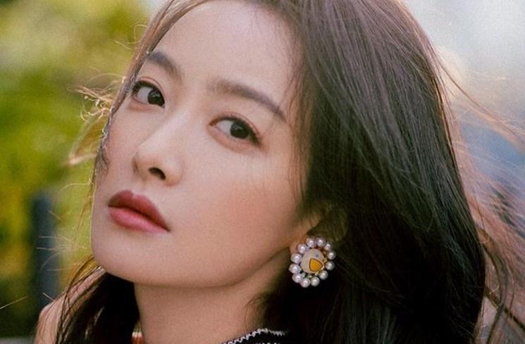 Idol Kpop yang Sukses Berkarir di Tiongkok. (Instagram/@victoria02_02)
