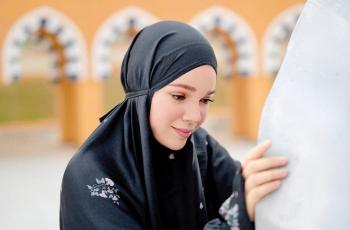 Dewi Sandra Curhat Rasanya Ditanya Allah Setiap Detik sampai Wafat: Kenapa Nggak Beriman?