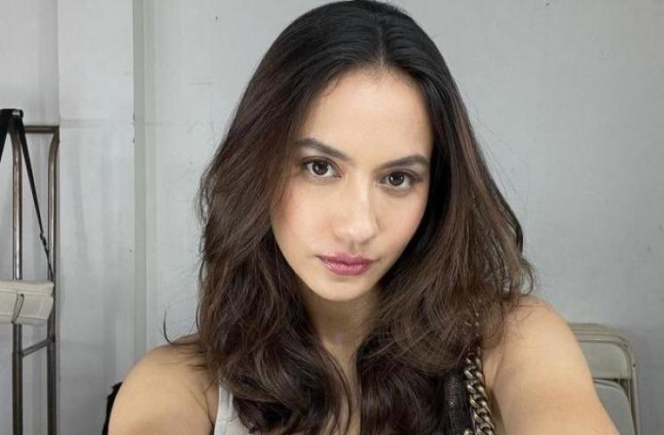Artis Punya Alergi Unik. (Instagram/@pevpearce)