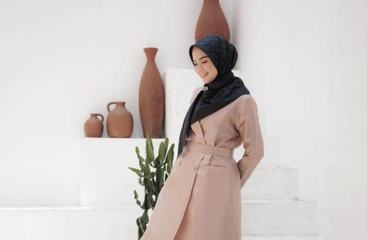 Potret Terbaru Dewi Sandra (instagram/@doa.indonesia)