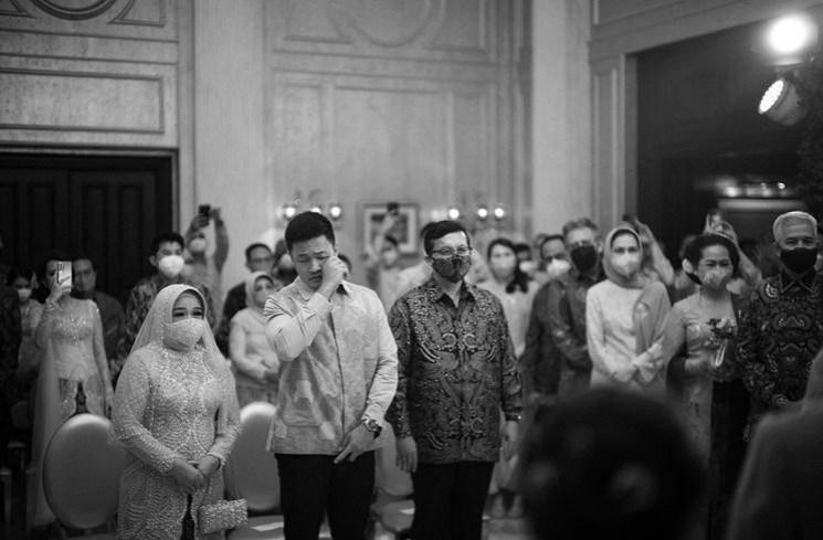Putri Tanjung dan Guinandra Jatikusumo Resmi Tunangan. (Instagram/@putri_tanjung)