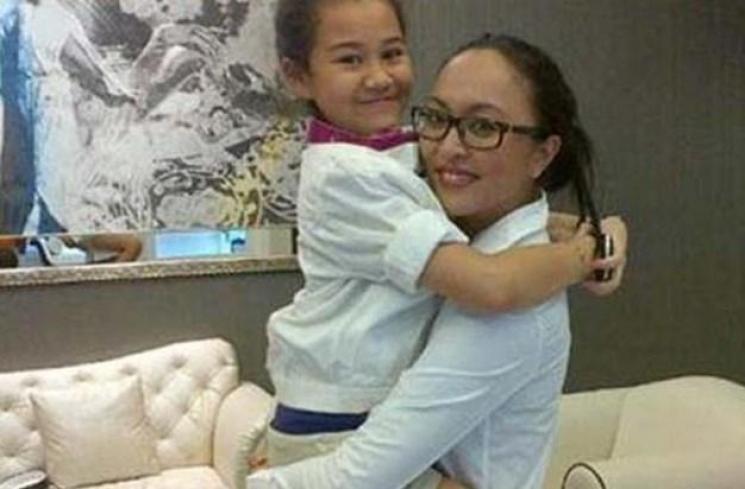Kebersamaan Angelina Sondakh dan Aaliyah Massaid. (Istimewa)
