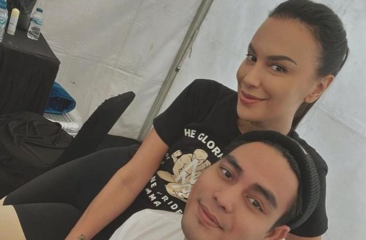 Kebersamaan Sophia Latjuba dan Asisten Pribadi. (Instagram/@junoaljoa)