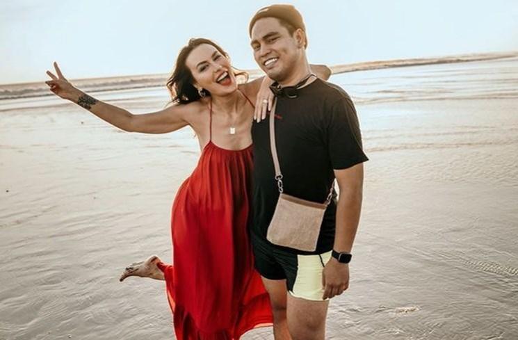 Kebersamaan Sophia Latjuba dan Asisten Pribadi. (Instagram/@sophia_latjuba88)