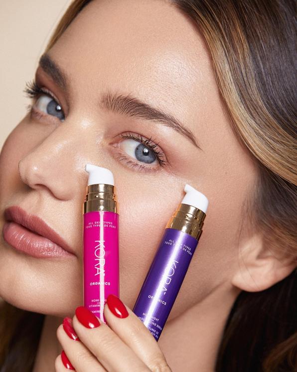 Artis Hollywood punya brand kecantikan. (Instagram/@koraorganics)