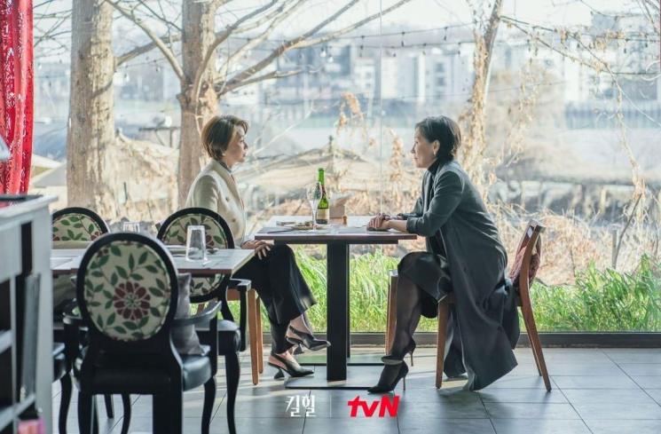 Potret Kim Sung Ryung di Kill Heel (Instagram/@tvn_drama)