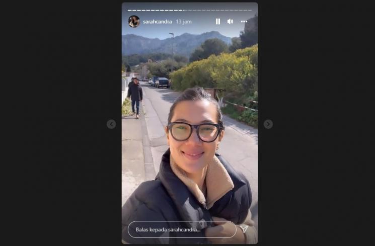 Potret Eross Candra ke Prancis (Instagram/@sarahcandra)