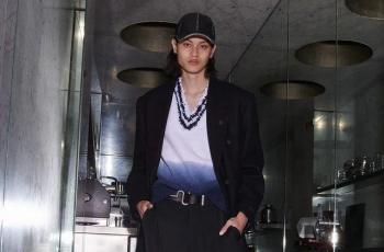 Profil Rizal Rama, Model Indonesia yang Tampil di Paris Fashion Week 2022