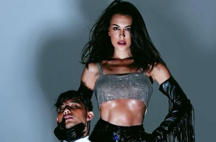 Artis Wanita Punya Perut Sixpack.(Instagram/@sophia_latjuba88)