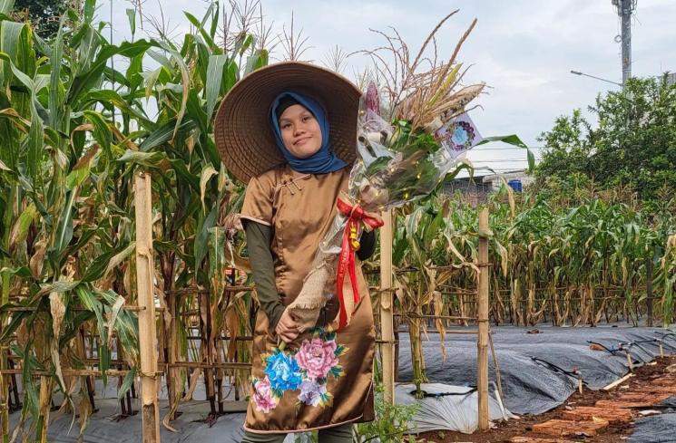 Potret kakak Sheryl Sheinafia bertani (Instagram/@maisapetani)
