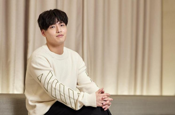 Fakta Trees Die on Their Feet (Soompi)