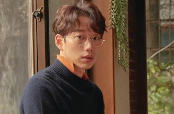 Teganya Kwon Jung Yeol 10cm, Masa Mug Hadiah Fans Dijadikan Asbak?
