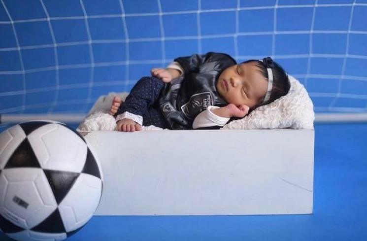 Pemotretan Baby Ameena. (Instagram/attahalilintar)