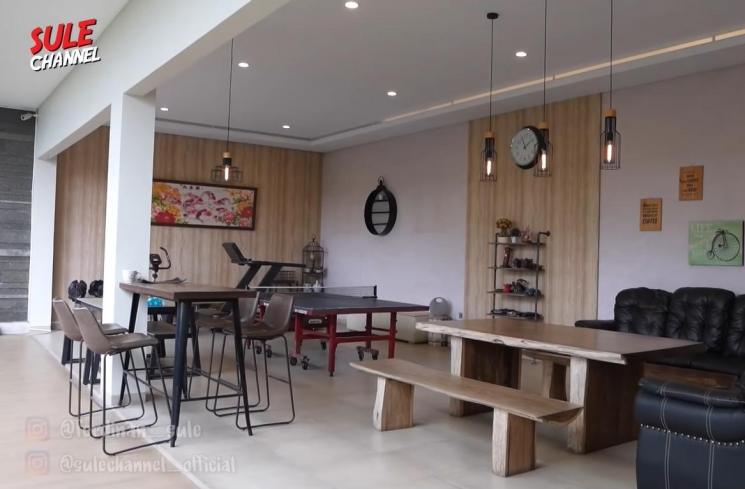 Potret Rumah Doni Salmanan (YouTube/SULE PRODUCTIONS)