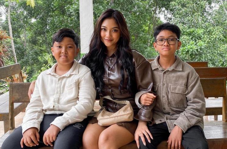 Potret Terbaru Marion Jola (Instagram/@lalamarionmj)