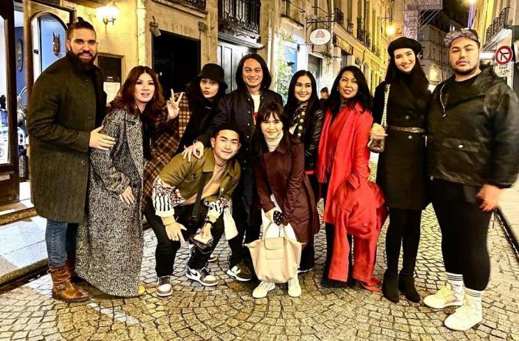 Potret Iis Dahlia Liburan di Paris (instagram/@isdadahlia)