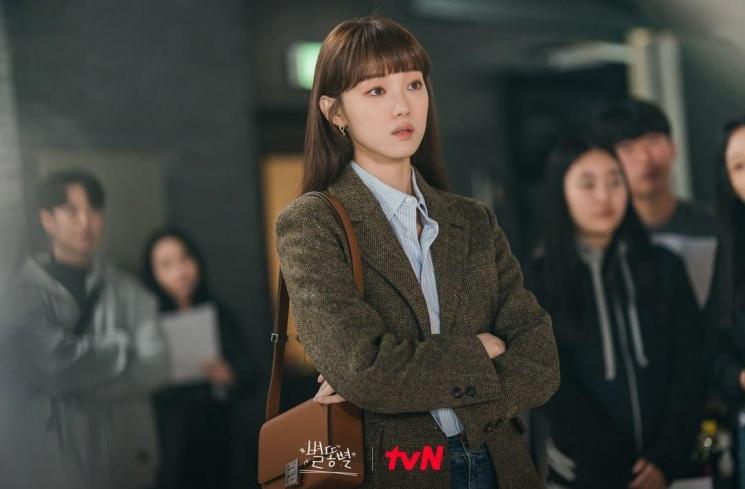 Pesona Lee Sung Kyung di Shooting Stars (Instagram/@tvn_drama)