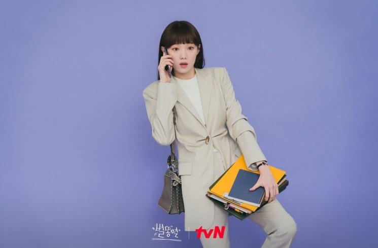 Pesona Lee Sung Kyung di Shooting Stars (Instagram/@tvn_drama)