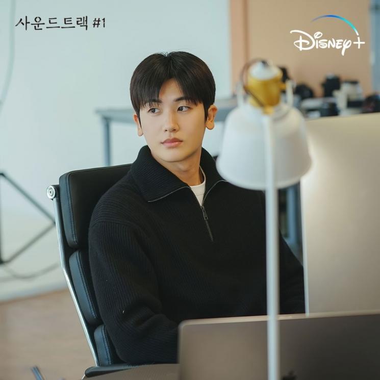 Pesona Park Hyung Sik di Soundtrack #1 (Instagram/@disneypluskr)